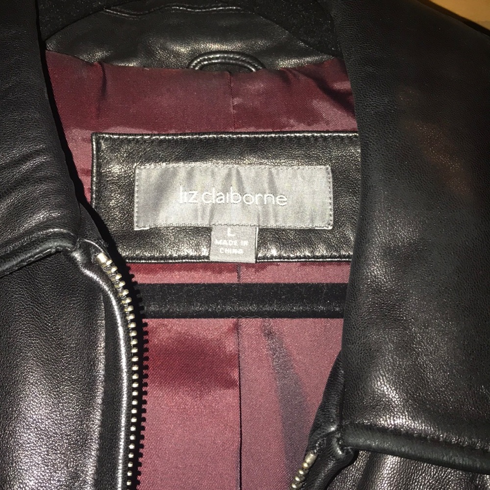 Leather jacket - Picture 3 of 3